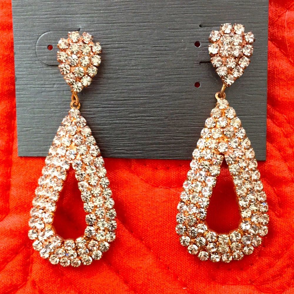 Pink/Rose Champagne Pierced EAR RINGS by Cezanne - 2” Long Dangle 3/4” wide